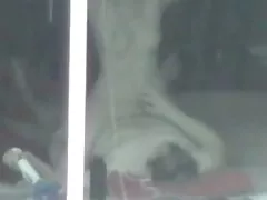Coppie video amatoriali mogli puttane che fanno porno bella nel suo salotto luminoso
