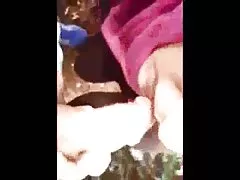 Si masturba in video amatoriali italiani casalinghe prossimità di