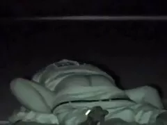Lascivo puttana filmati amatoriali in spiaggia succhia un sacco