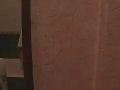L'uomo strappò una video trans amatoriale ragazza procace